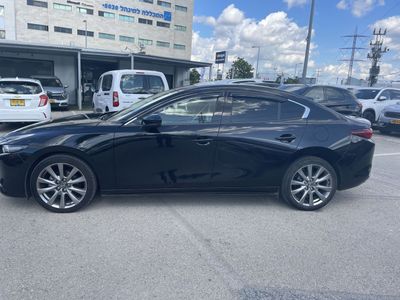 Mazda 3 2nd hand, 2023, private hand
