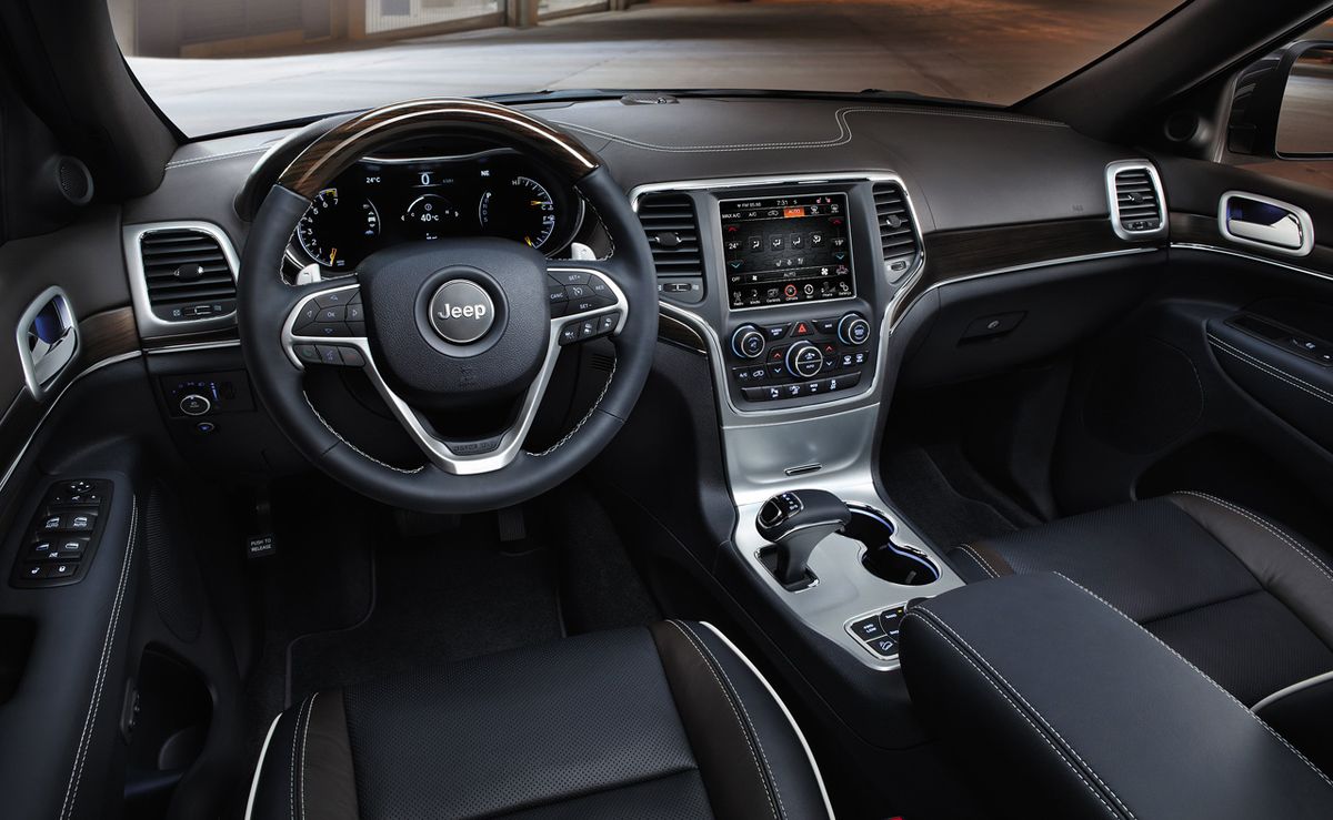 Jeep Grand Cherokee 2013. Front seats. SUV 5-doors, 4 generation, restyling