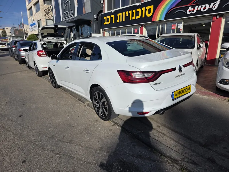 רנו מגאן יד 2 רכב, 2021