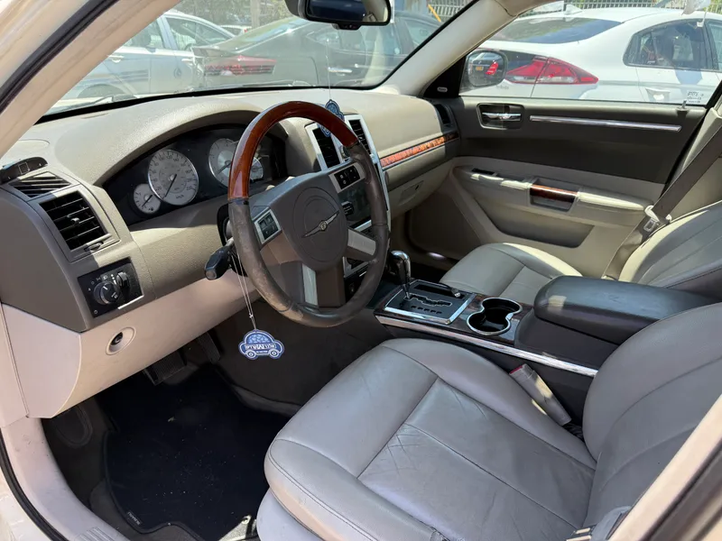 Chrysler 300C 2nd hand, 2009