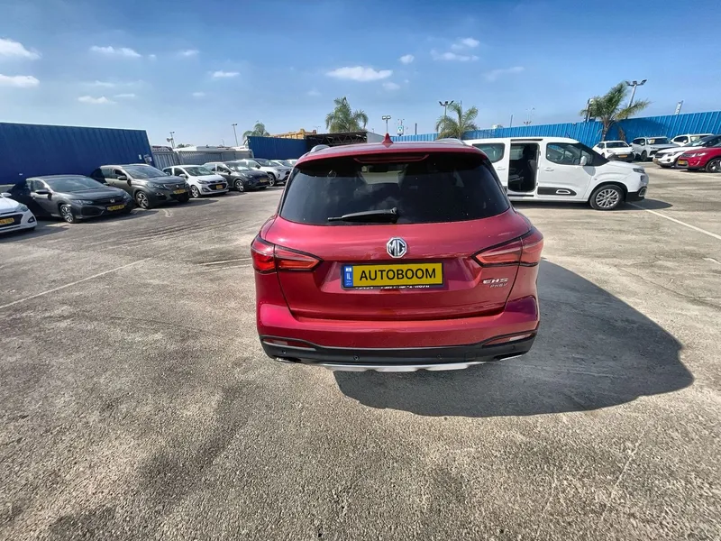MG EHS 2ème main, 2021, main privée