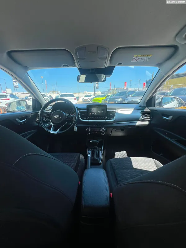 Kia Stonic 2nd hand, 2020, private