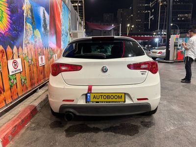 Alfa Romeo Giulietta с пробегом, 2012, частная рука