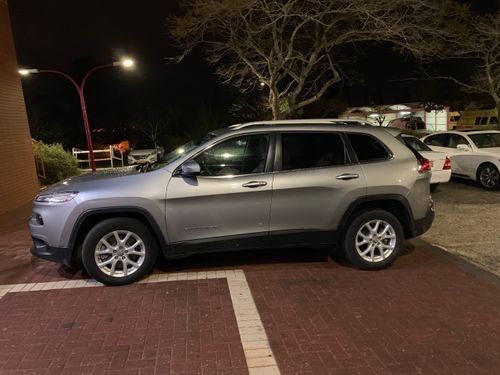 Jeep Cherokee 2nd hand, 2018, private hand