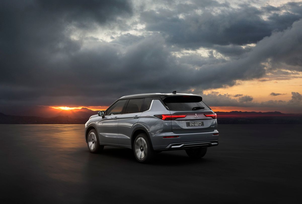 Mitsubishi Outlander 2024. Кузов, экстерьер. Внедорожник 5 дв., 4 поколение, рестайлинг 1