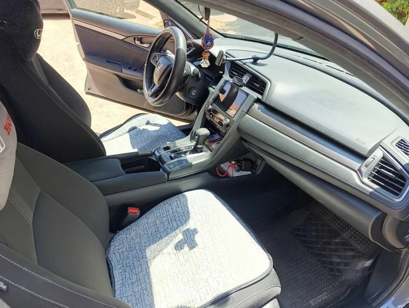 Honda Civic 2nd hand, 2019, private