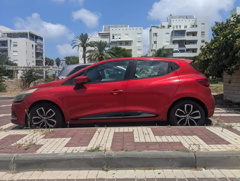 Renault Clio 2nd hand, 2017, private hand