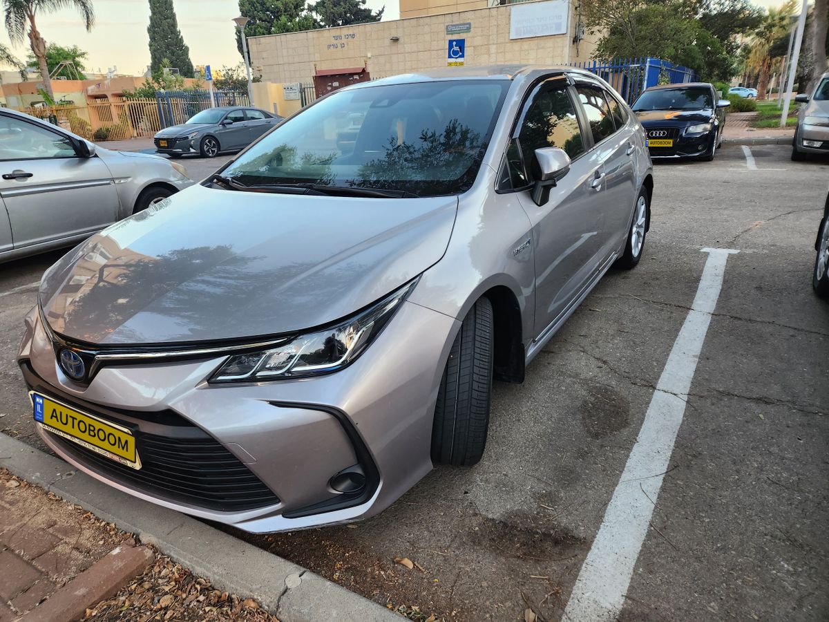 Toyota Corolla 2nd hand, 2021, private hand