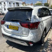 מיצובישי אאוטלנדר יד 2 רכב, 2018, פרטי