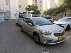 كيا فورتي‏, 2013, صورة
