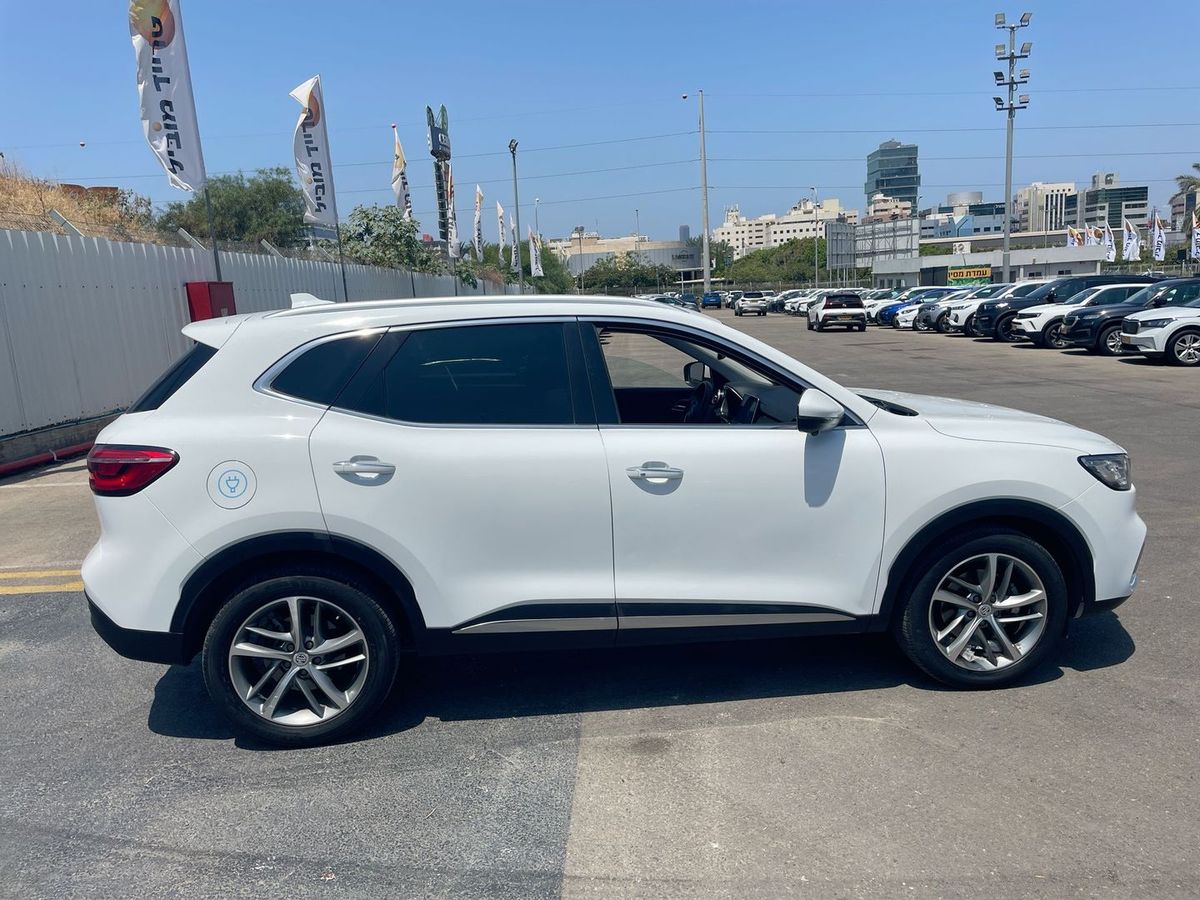MG EHS 2ème main, 2022, main privée