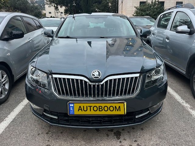 Skoda Superb 2nd hand, 2015