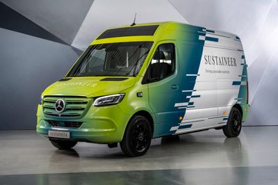 Mercedes-Benz drives its new electric vans to the future