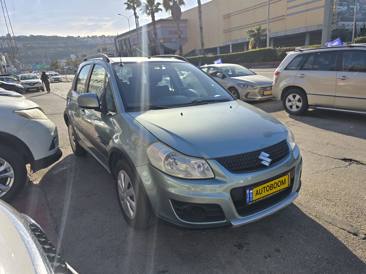 סוזוקי SX4 יד 2 רכב, 2013, פרטי