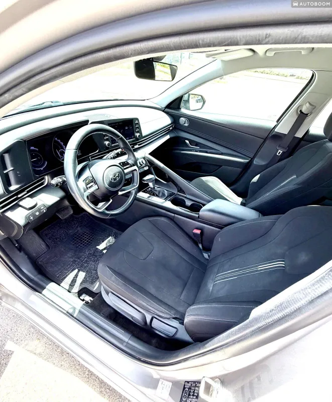Hyundai Elantra 2ème main, 2022