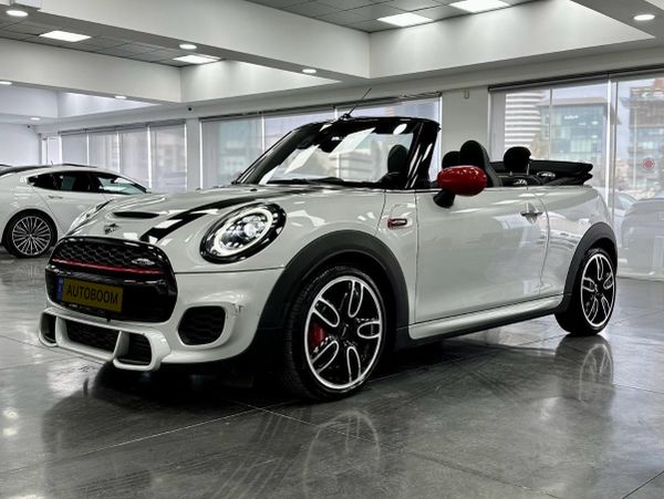 MINI Cabrio 2nd hand, 2020, private hand