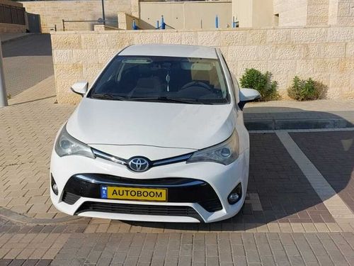 Toyota Avensis 2nd hand, 2018