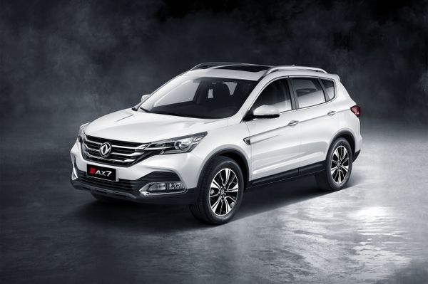 دونغ فينغ AX7 2015. الهيكل، المظهر الخارجي. SUV ٥ أبواب, 1 الجيل