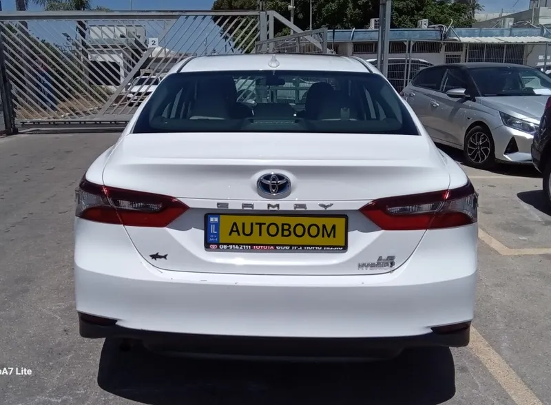 Toyota Camry 2nd hand, 2023, private