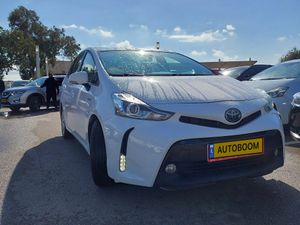 Toyota Prius Plus, 2021, photo