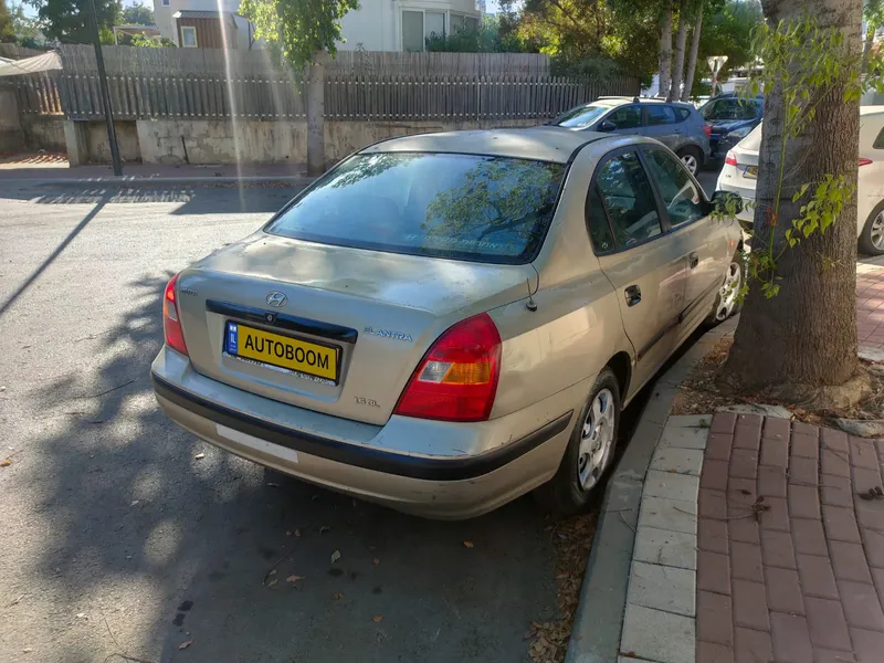 יונדאי אלנטרה יד 2 רכב, 2002