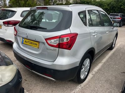 Suzuki SX4 2nd hand, 2014