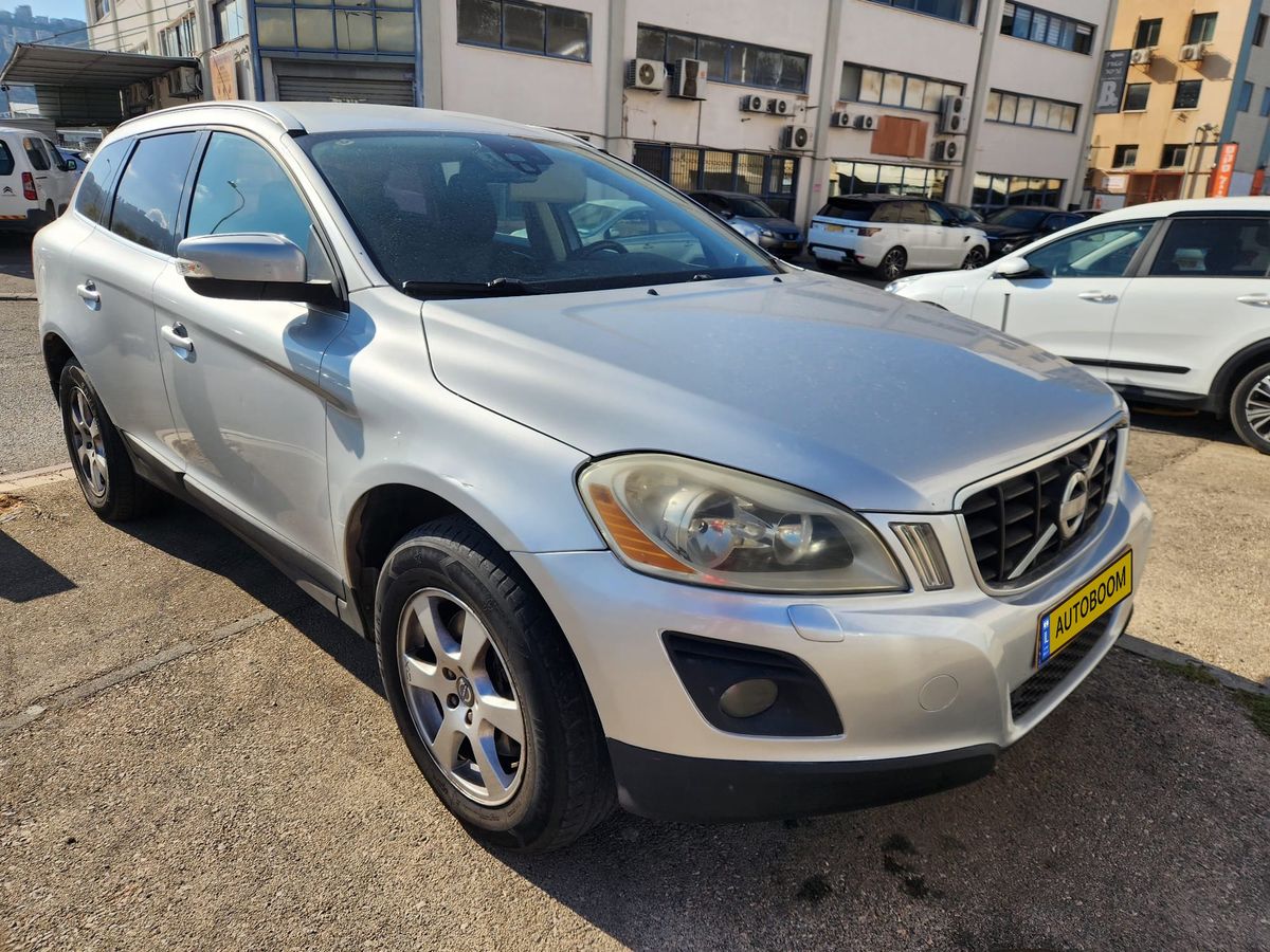 فولفو XC60 مستعمل, 2009