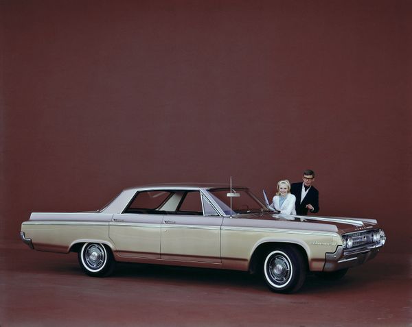 Oldsmobile Eighty Eight 1961. Bodywork, Exterior. Sedan Hardtop, 5 generation