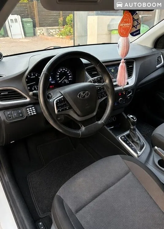 Hyundai Accent 2nd hand, 2019, private