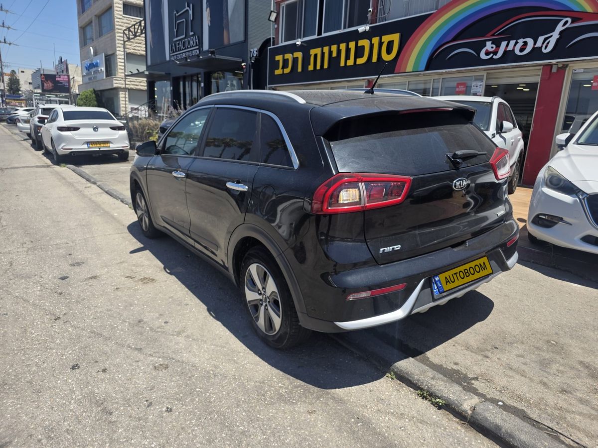 Kia Niro 2nd hand, 2017, private