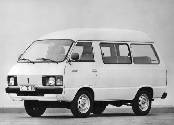Тойота Лайт Эйс 1979. Кузов, экстерьер. Минивэн, 2 поколение