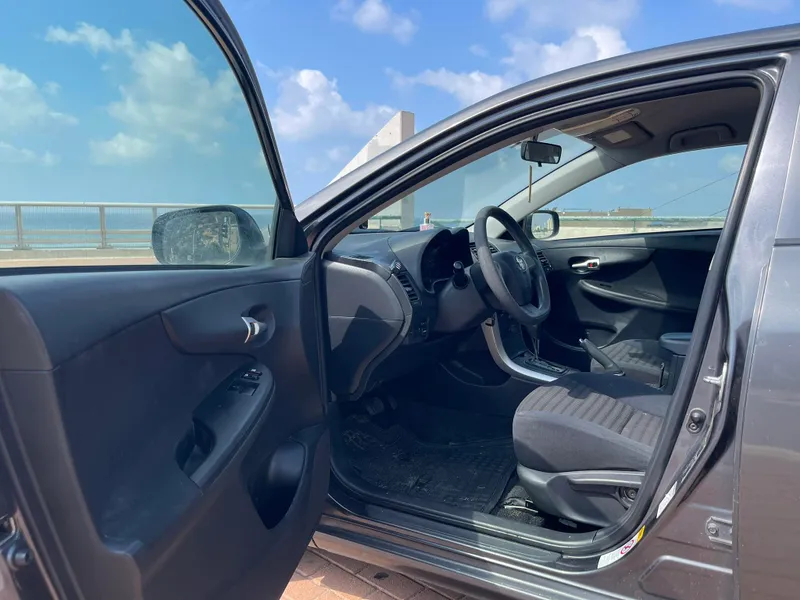 Toyota Corolla 2nd hand, 2010