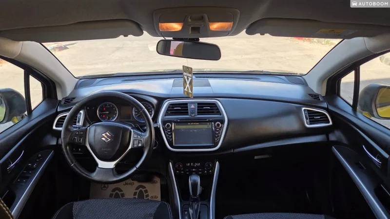 סוזוקי קרוסאובר SX4 יד 2 רכב, 2014, פרטי