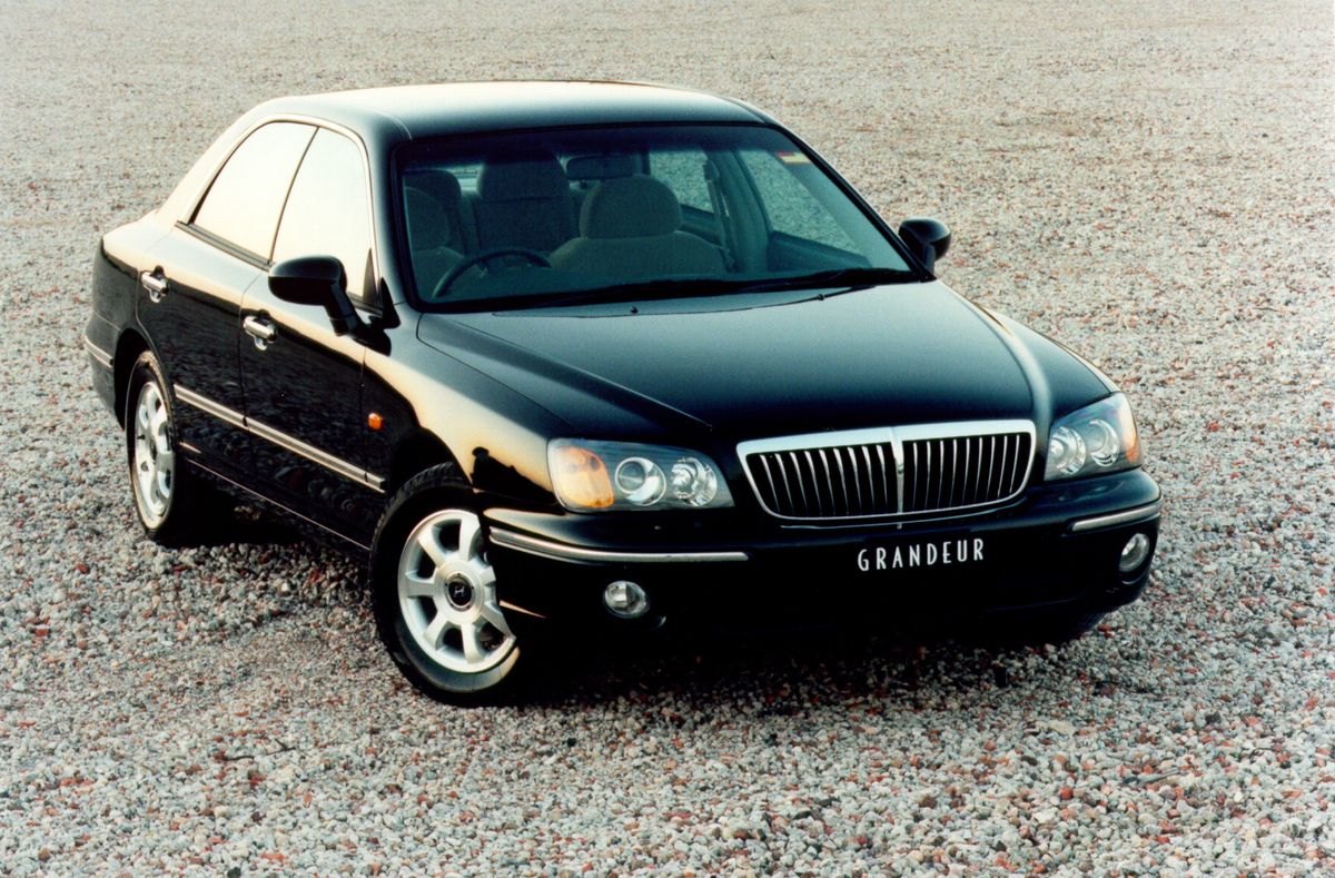 יונדאי גראנדור 1998. מרכב, צורה. סדאן, 3 דור