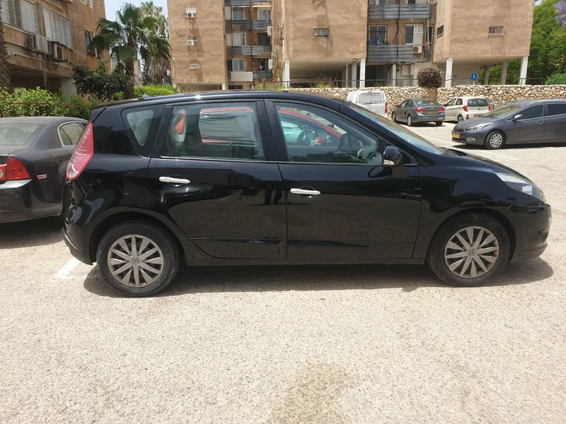 Renault Scenic 2nd hand, 2012, private hand