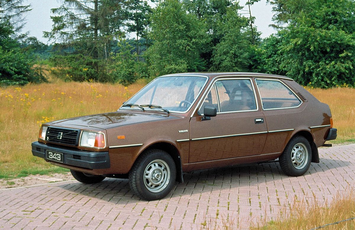 Вольво 300 серия 1975. Кузов, экстерьер. Хэтчбек 3 дв., 1 поколение