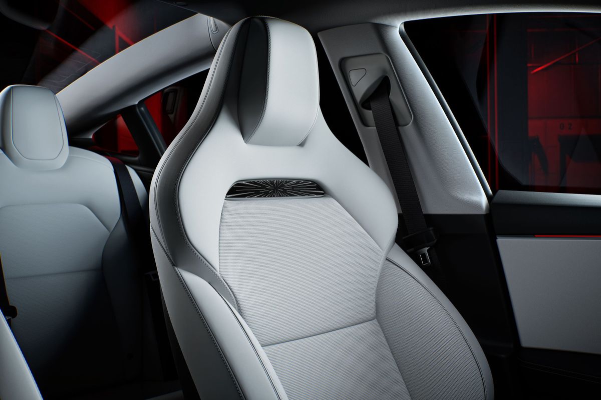 Тесла Модель 3 2023. Передние сидения. Седан, 1 поколение, рестайлинг 1