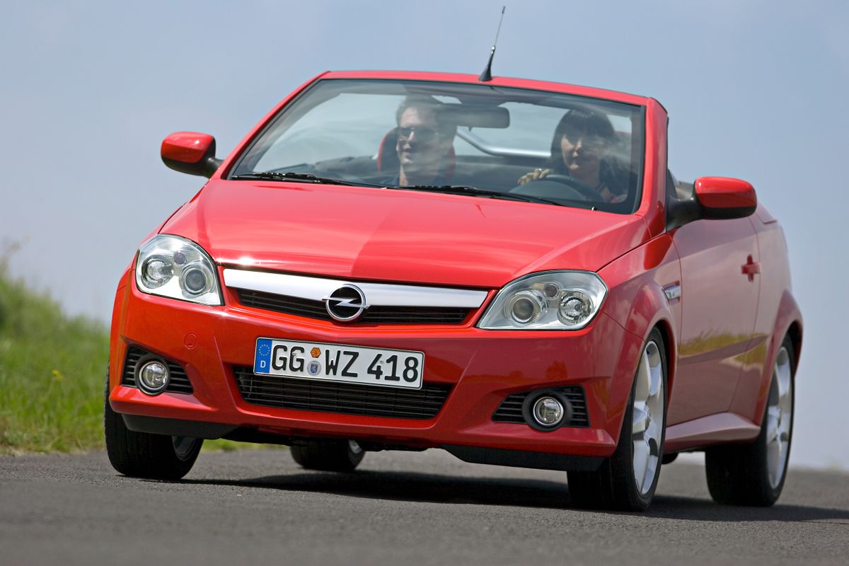 Car, Opel Tigra Twin Top 1.8, Convertible, model year 2004