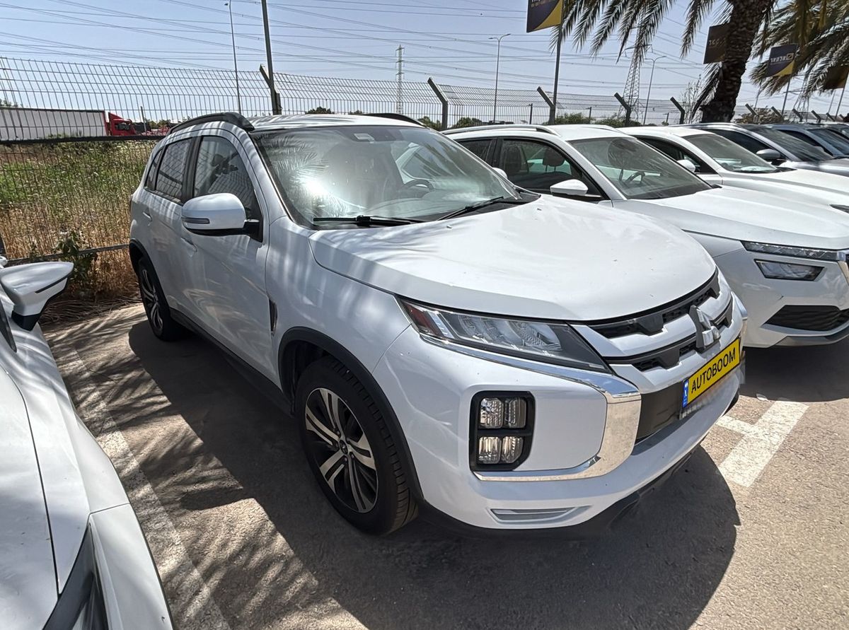 מיצובישי ASX יד 2 רכב, 2022