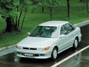 מיצובישי  לאנסר 1988. מרכב, צורה. האצ'בק 5 דלתות, 5 דור