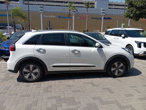 Kia Niro, 2018, photo