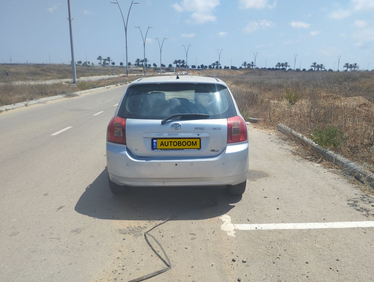טויוטה קורולה Run-X יד 2 רכב, 2004, פרטי