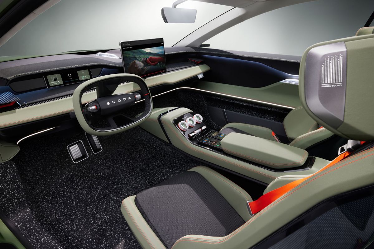 Skoda. Передние сидения.