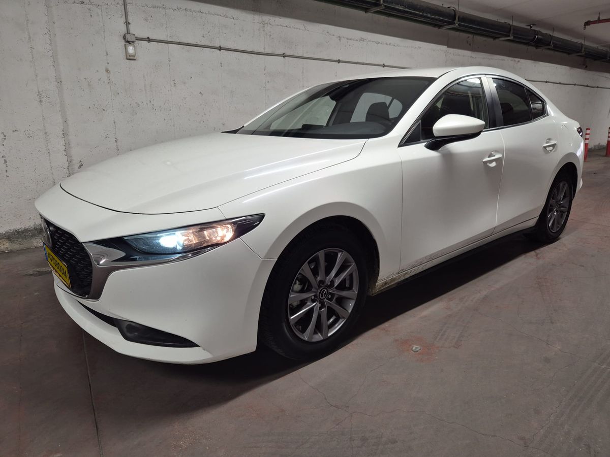 Mazda 3 2nd hand, 2021, private hand