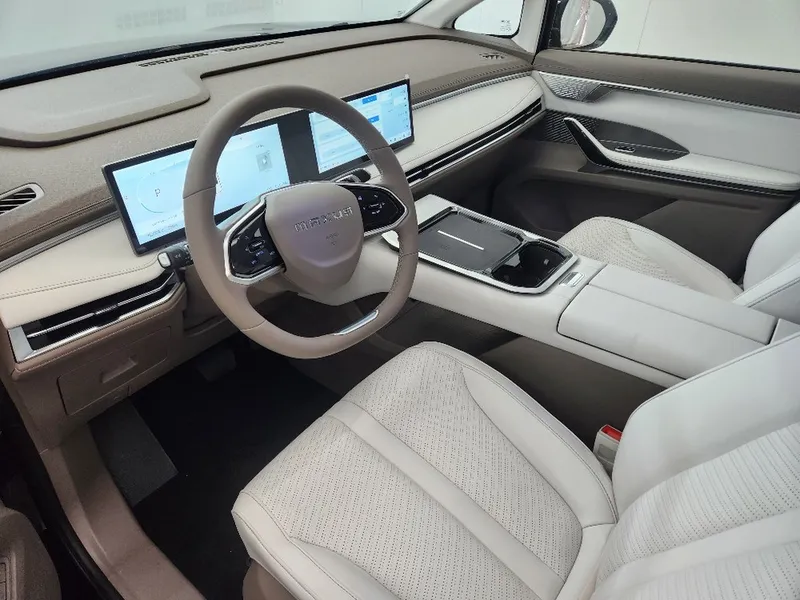 Maxus MIFA 7 new car, 2025, private hand