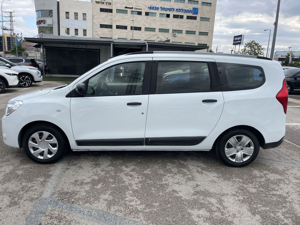 Dacia Lodgy 2nd hand, 2021