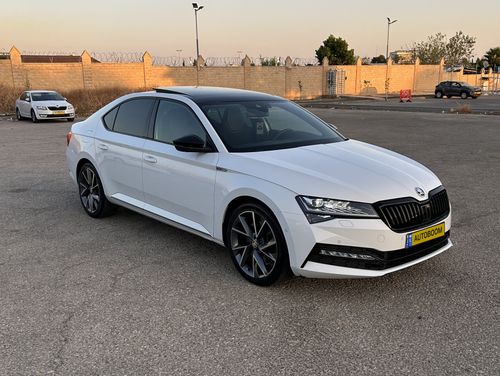 Skoda Superb с пробегом, 2021, частная рука
