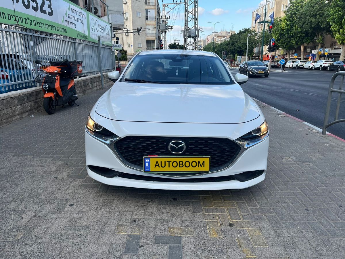 Mazda 3 с пробегом, 2021