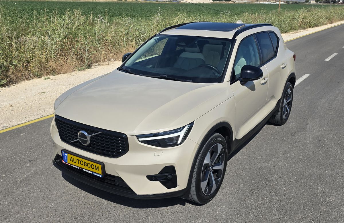 Volvo XC40 2nd hand, 2024, private