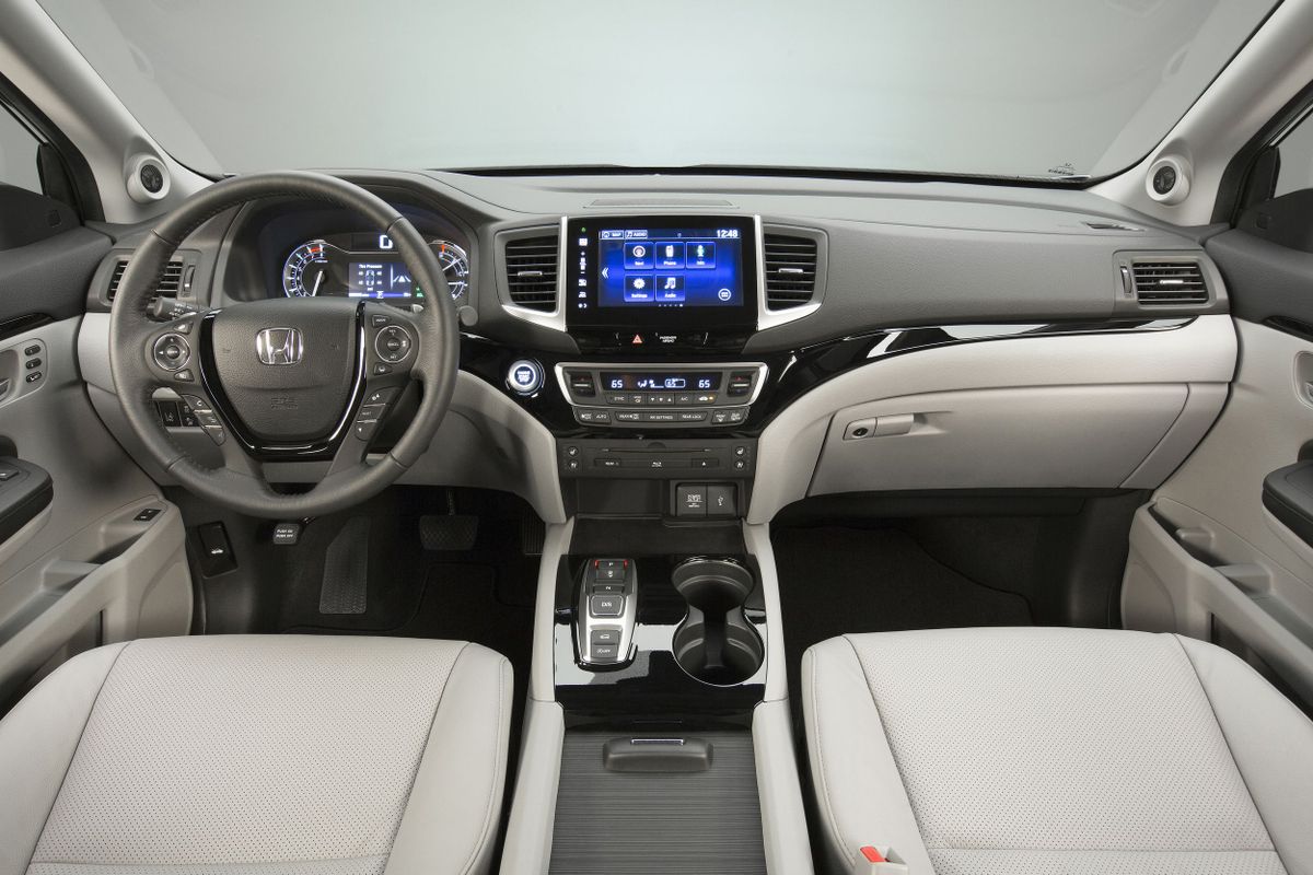 Honda Pilot 2016. Front seats. SUV 5-doors, 3 generation